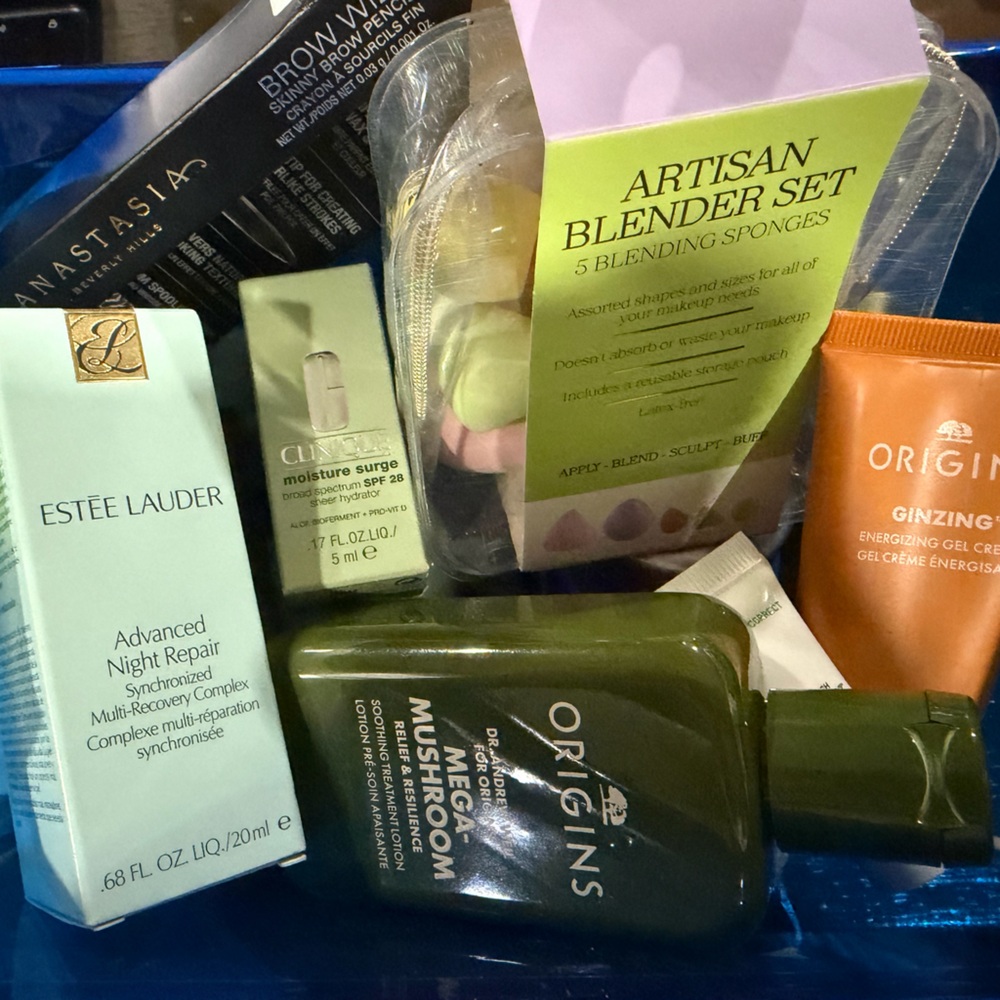 🤎🖤Random beauty/skincare item🤎🖤 - Picture 3 of 3